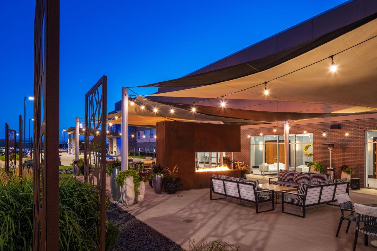 Holiday Inn Express & Suites Sioux City North - Event Center By Ihg Dakota Dunes Exterior photo