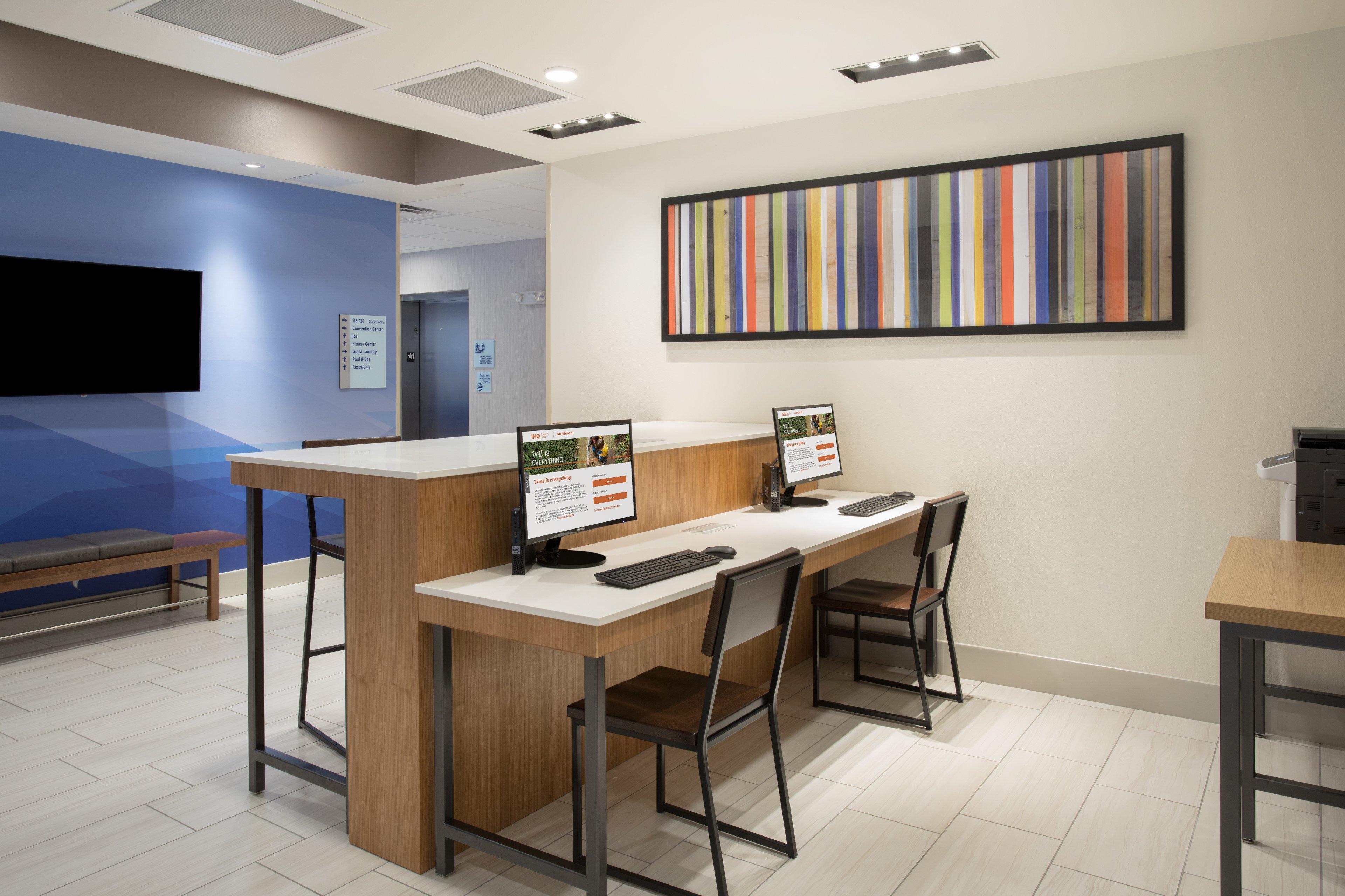 Holiday Inn Express & Suites Sioux City North - Event Center By Ihg Dakota Dunes Exterior photo